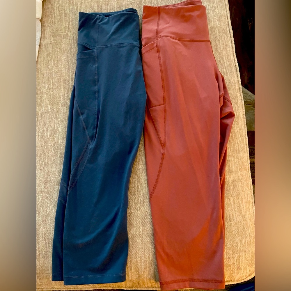 Old Navy cropped leggings